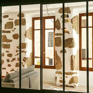 https://lapartdu10.hotels-rhonealpes.com