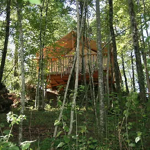 https://camping-glamping-terre-rouge.midi-pyreneeshotels.com